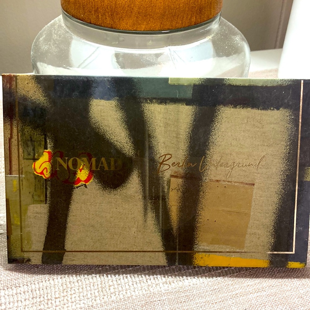 Makeup eyeshadow palette